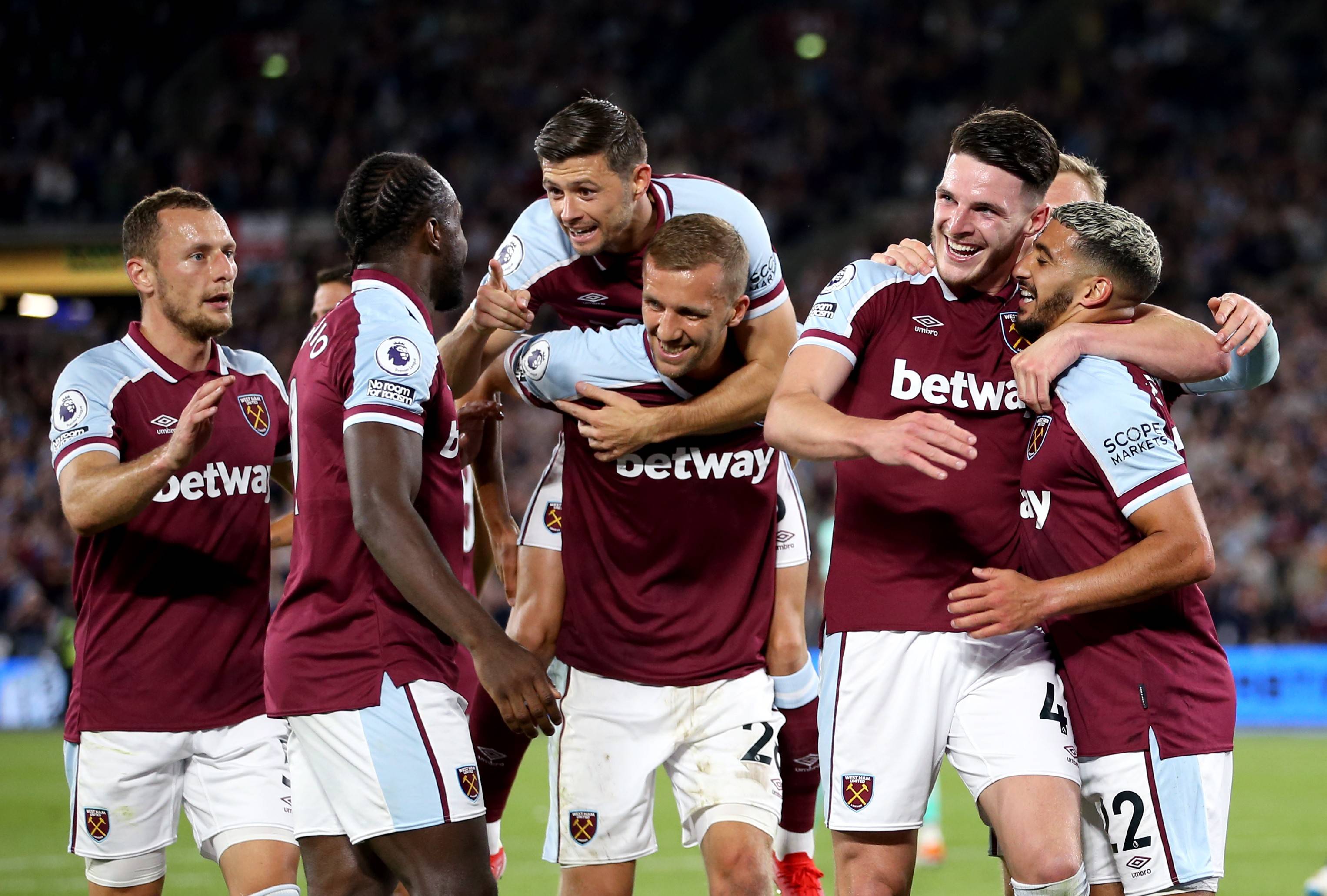 里程碑夜深圳男篮造点机会，意大利杯今晨刷纪录，更衣室稳定，球队文化再被提及的简单介绍