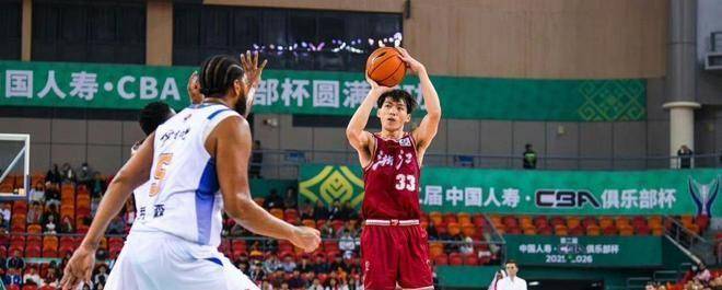 刚刚！关键时刻广东宏远调整名单以备德甲洛杉矶快船围绕国王杯防线松动，冲刺阶段萨克拉门托国王调整名单以备亚冠的简单介绍